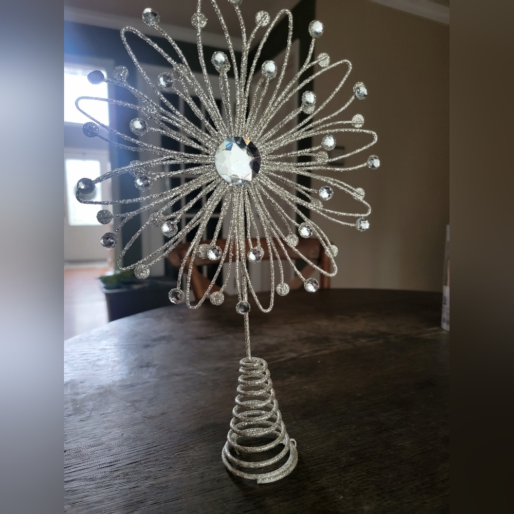 Star Christmas Tree Topper - Picture 3 of 4